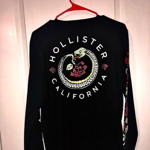 “Hollister” -Brand Graphic Long-Sleeved Shirt